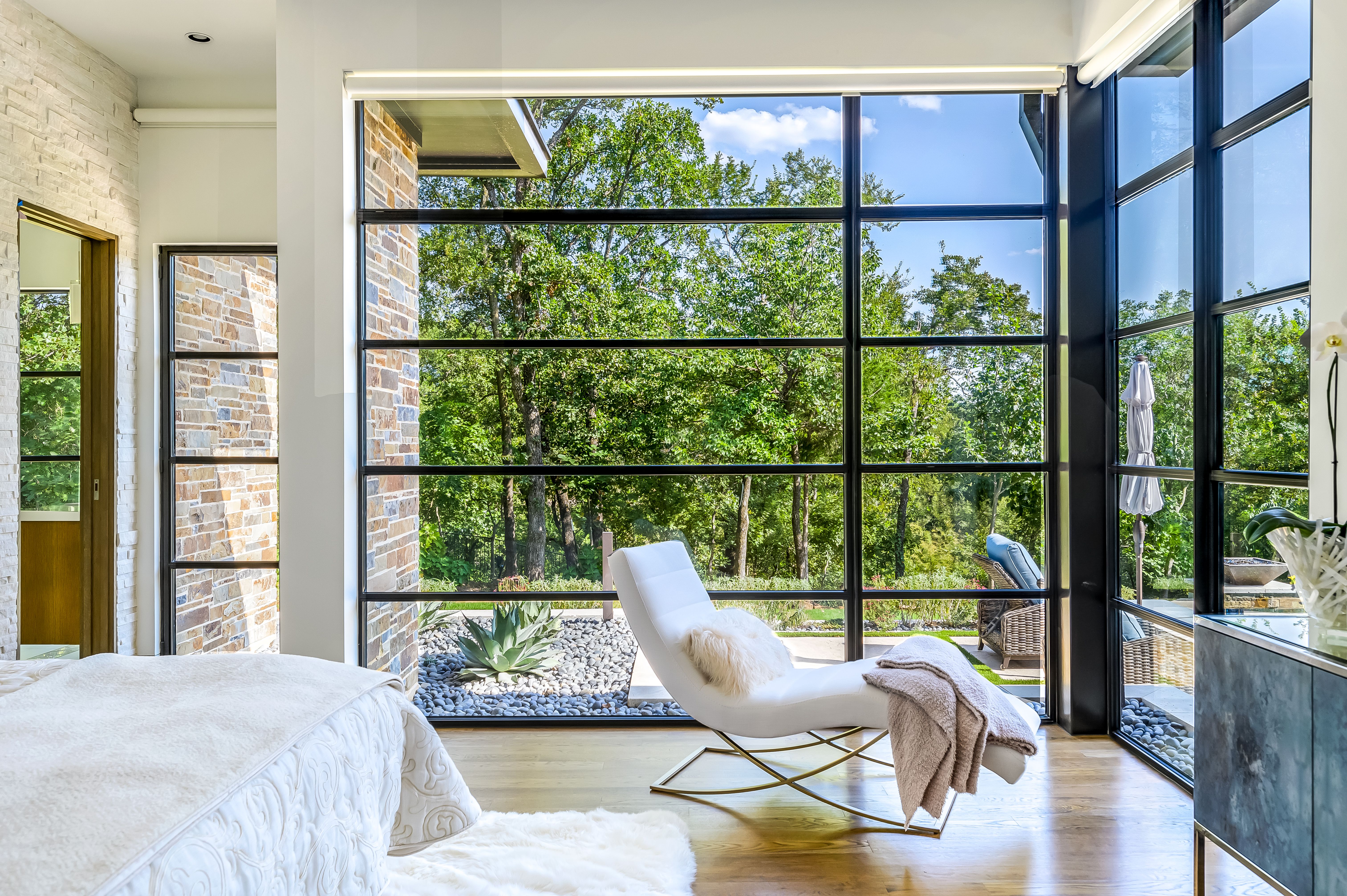 Bedroom steel window wall