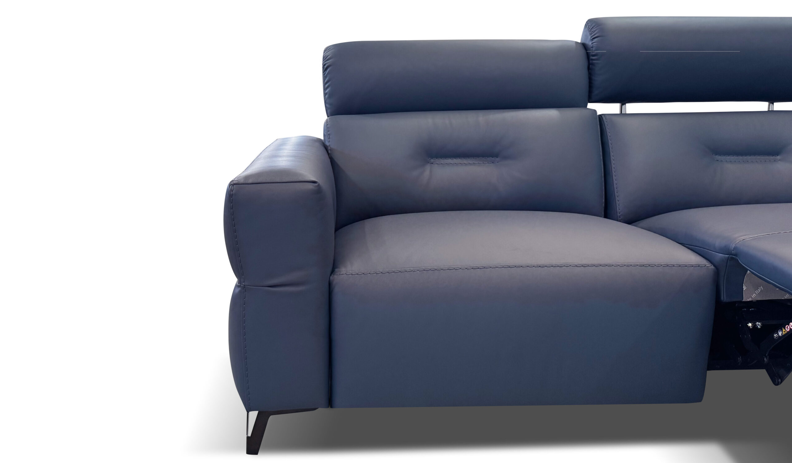 Bracci Casual Sectional image 9