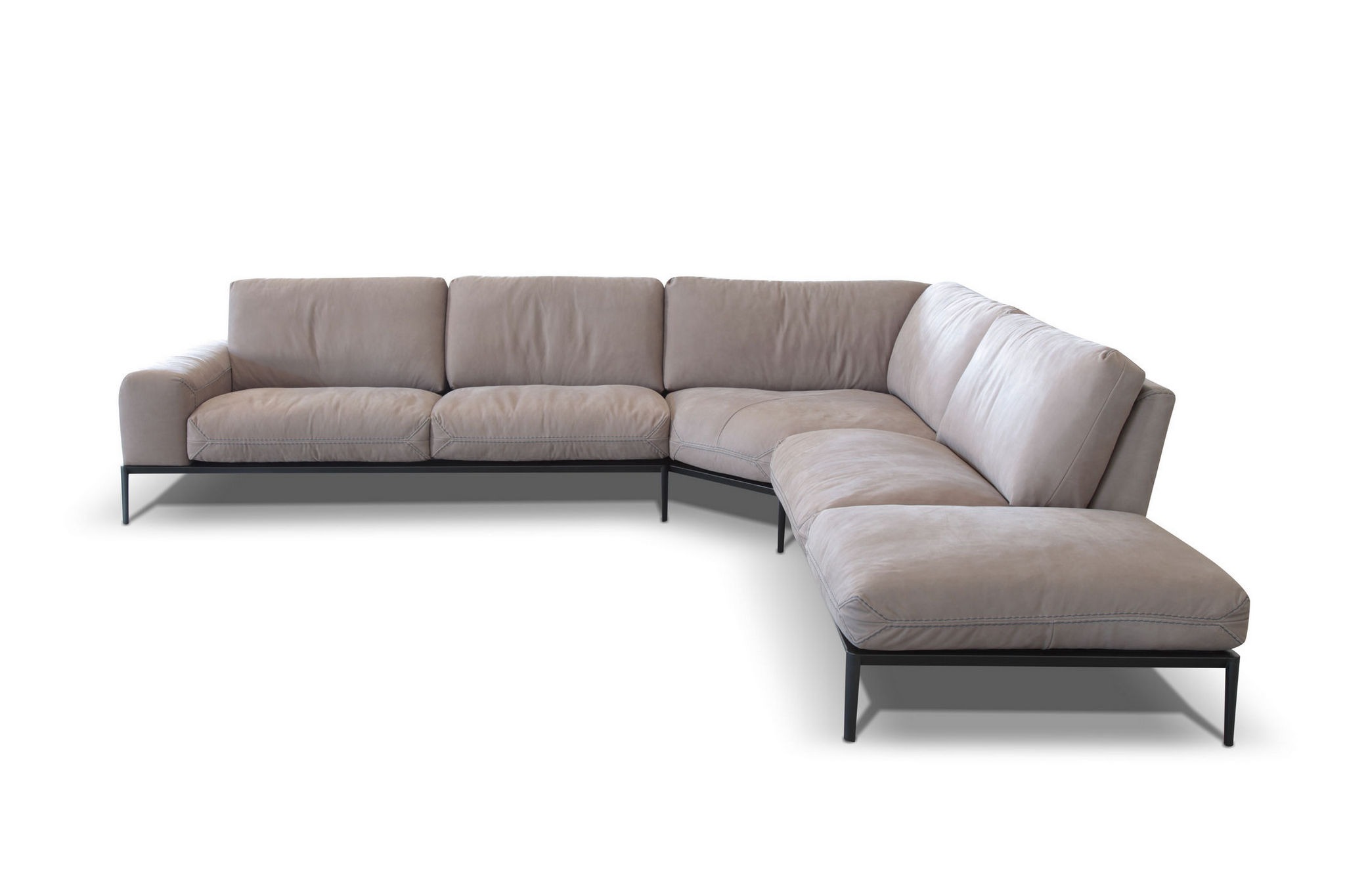 Bracci Chic Sectional image 1