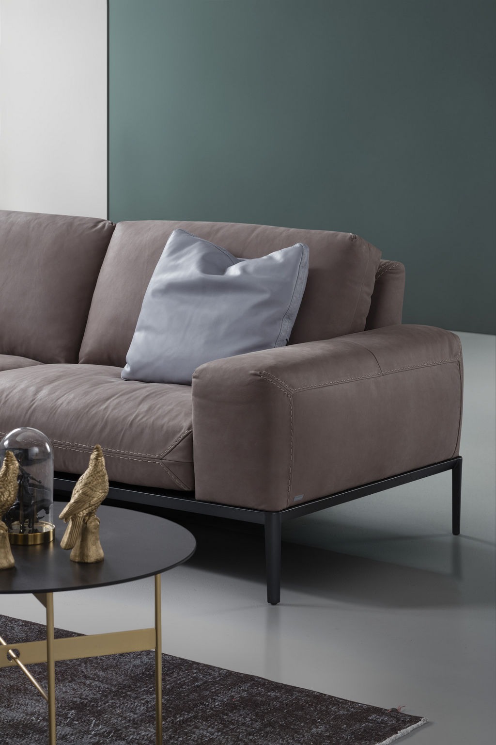 Bracci Chic Sectional image 4