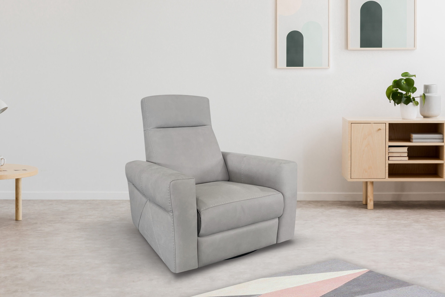 Perseo Power Recliner in a styled room