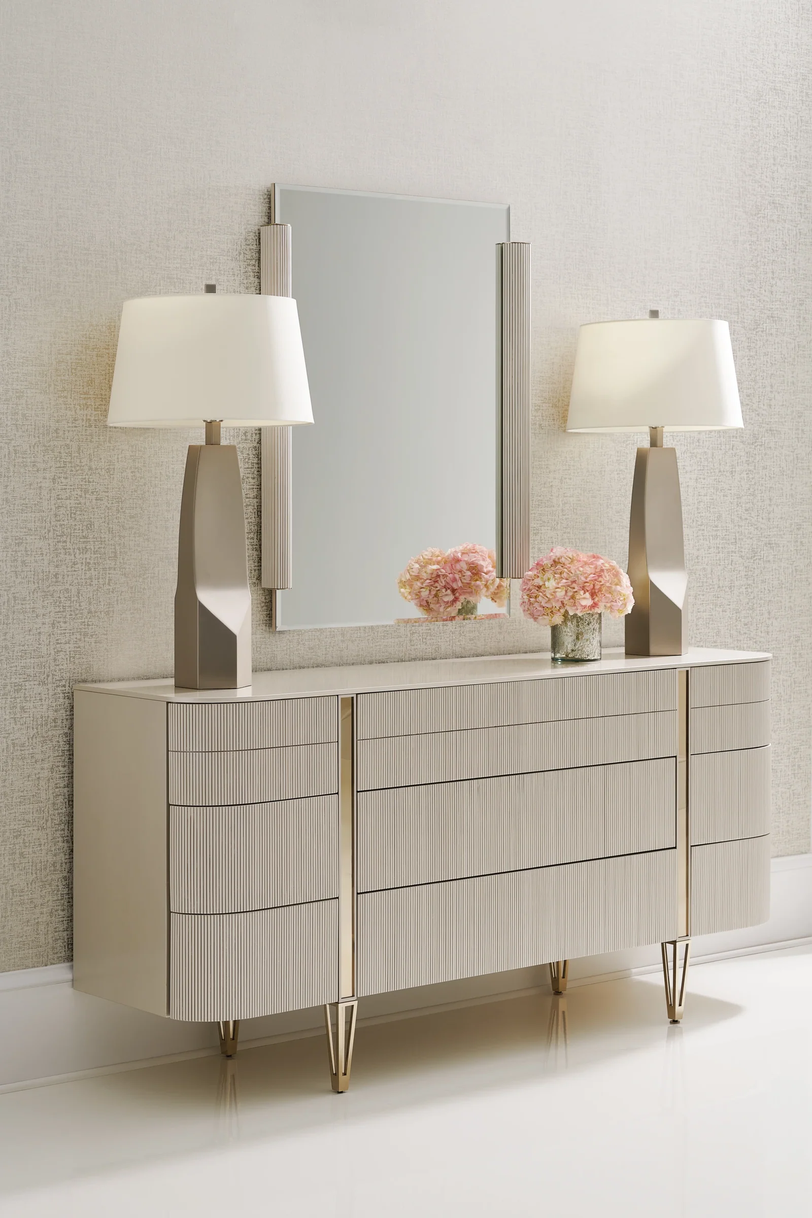 Love To Look! — view 2