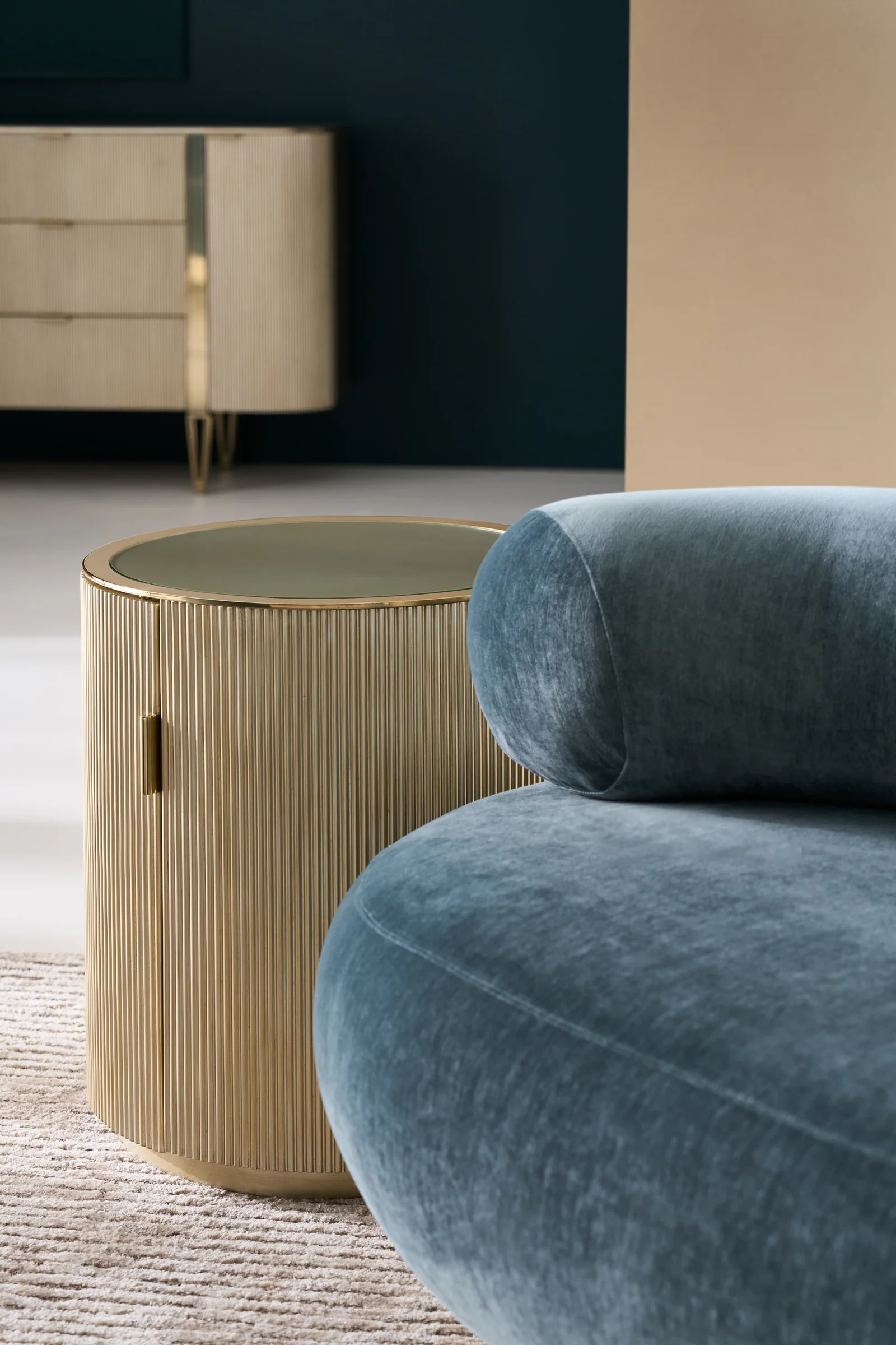 Love Round End Table - Oracle — view 2