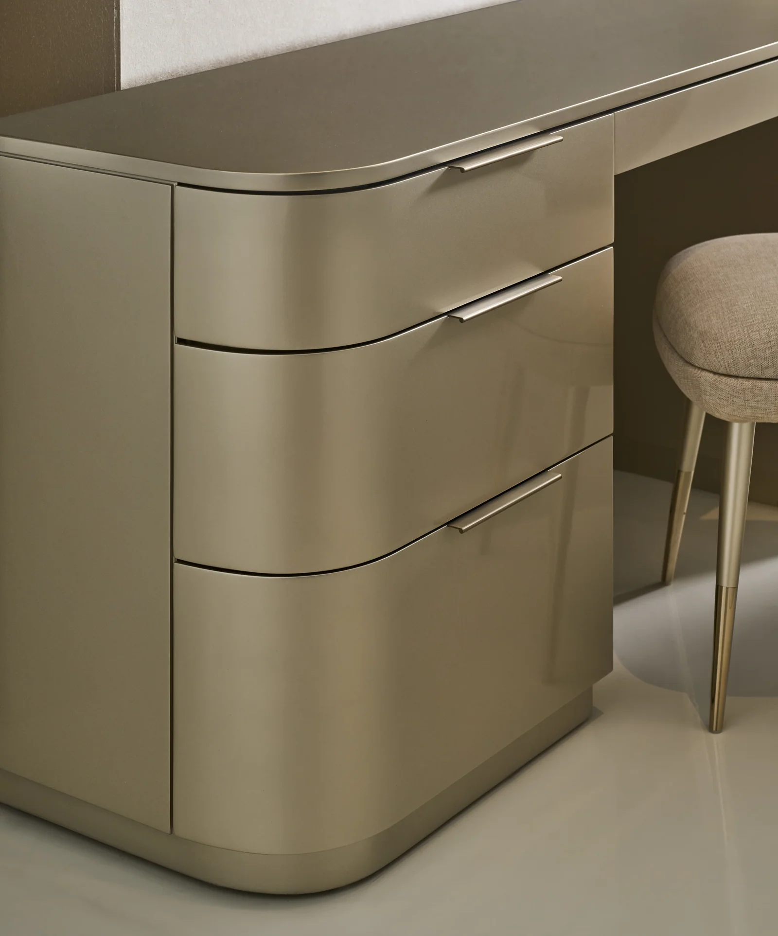 Oblique Desk — view 3