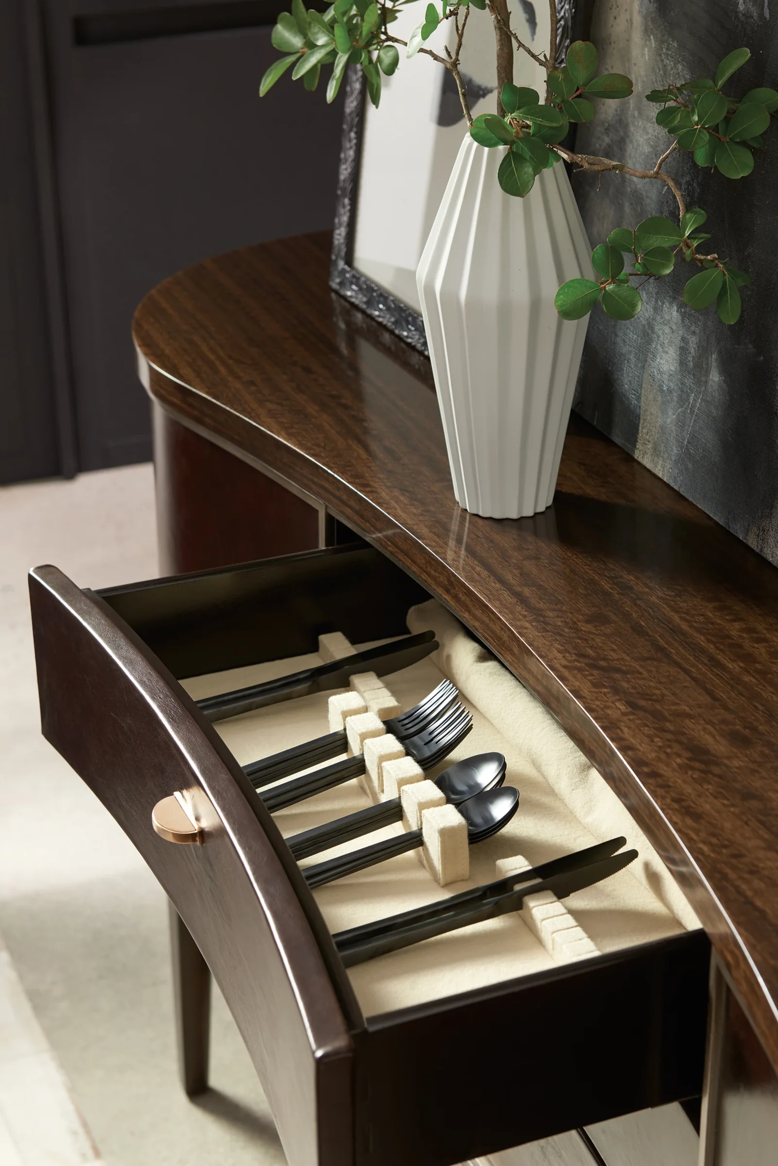 Moderne Sideboard — view 3
