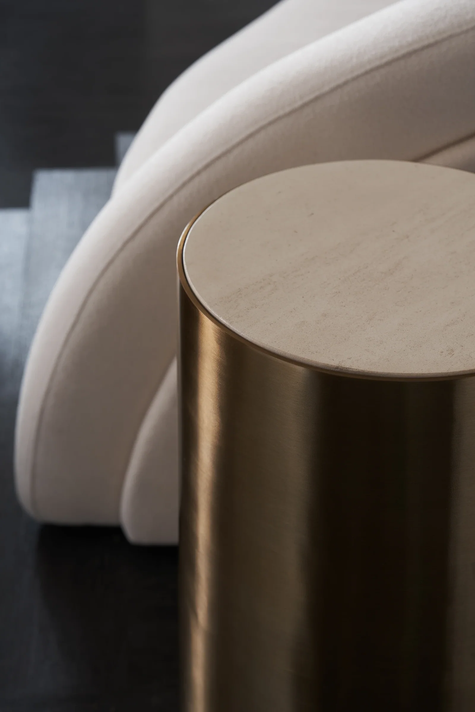 Contrast Light Spot Table — view 3