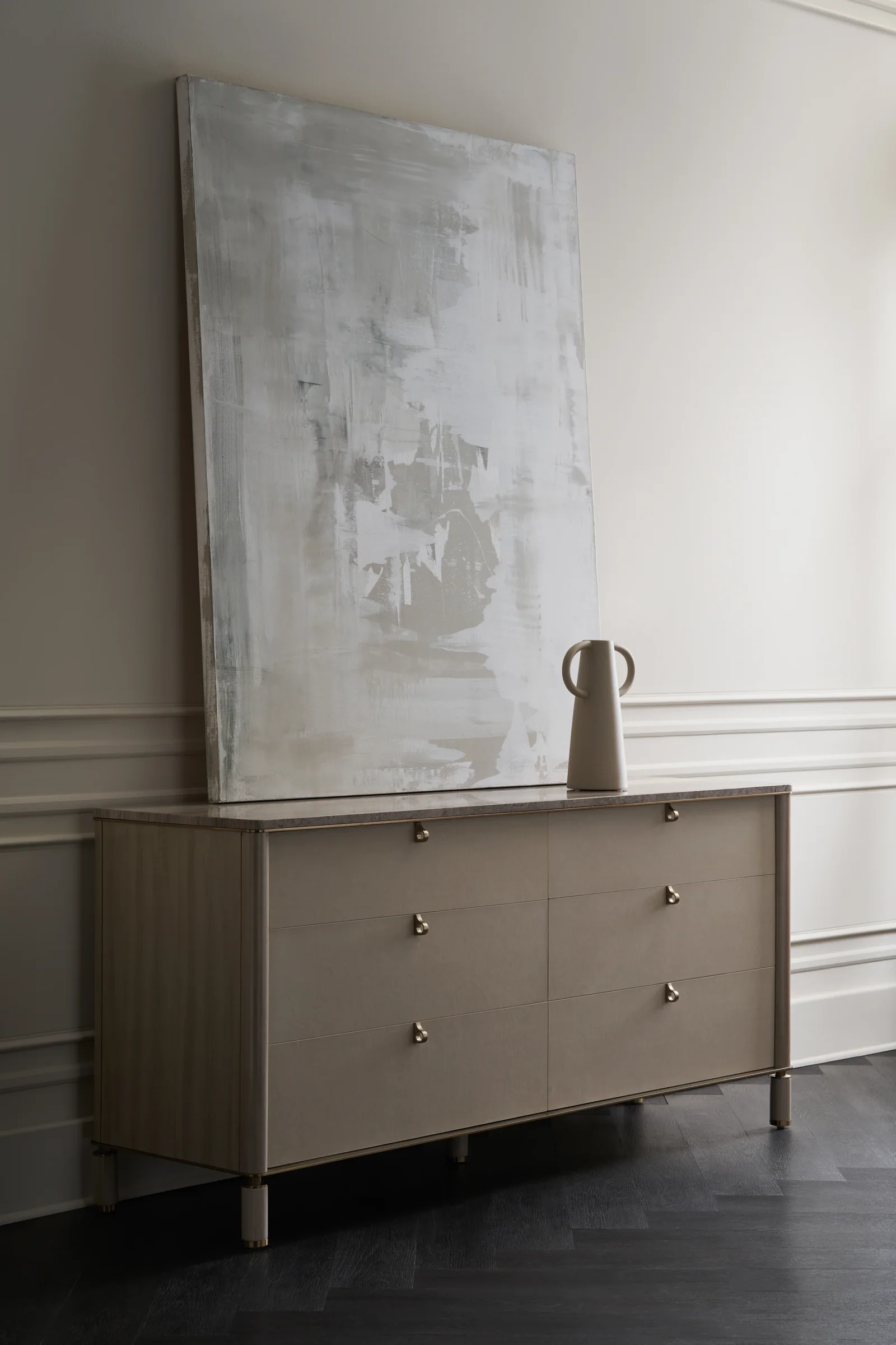 Balance Dresser — view 3