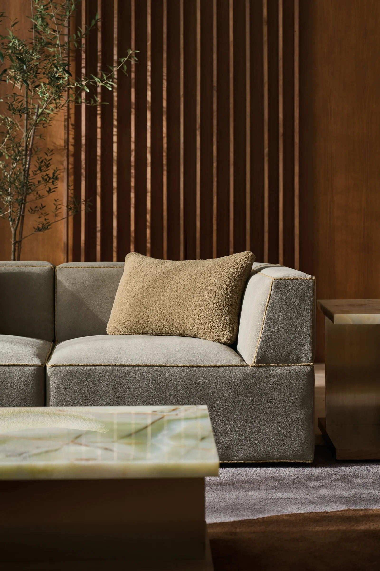 Marbella Corner Wedge — view 3