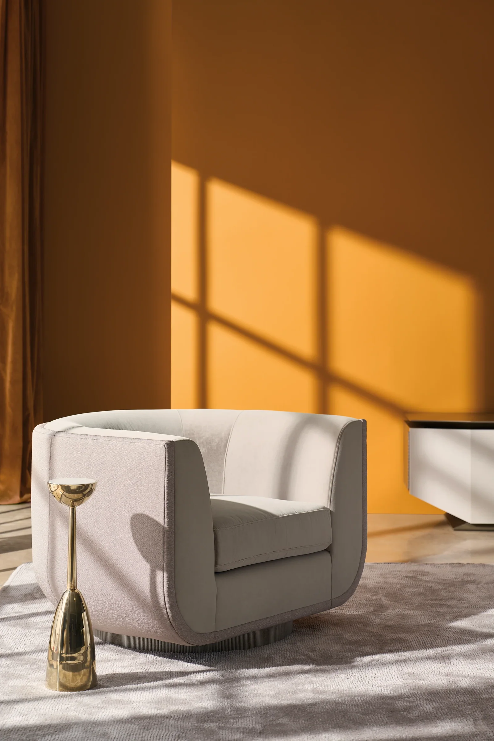 Clipper Chair — view 2