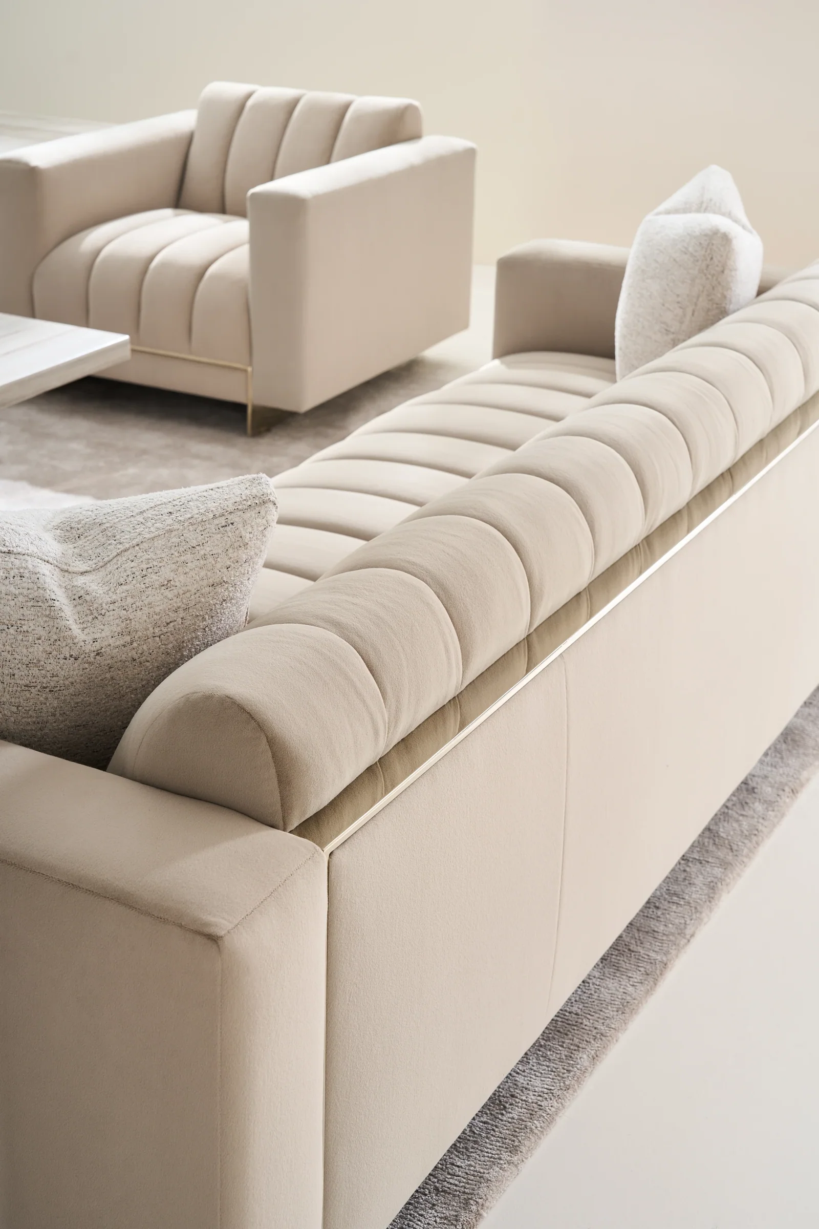 84 Well Balanced Sofa — view 4