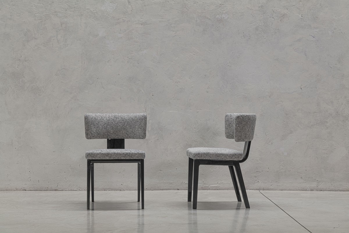 Otto Chair in a room setting