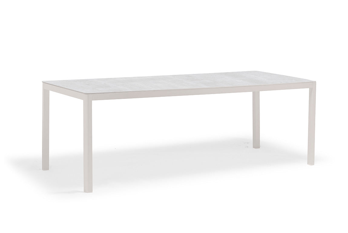 Couture Jardin LOOP square dining table official product photo
