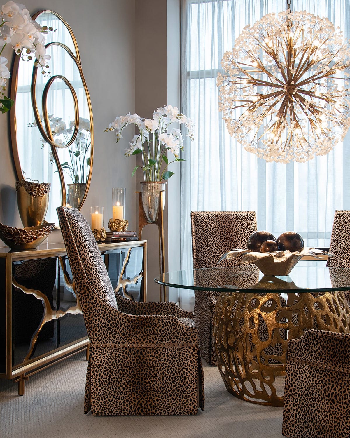 John Richard Spherical Thirty-Light Stone, Quartz Chandelier official image 2