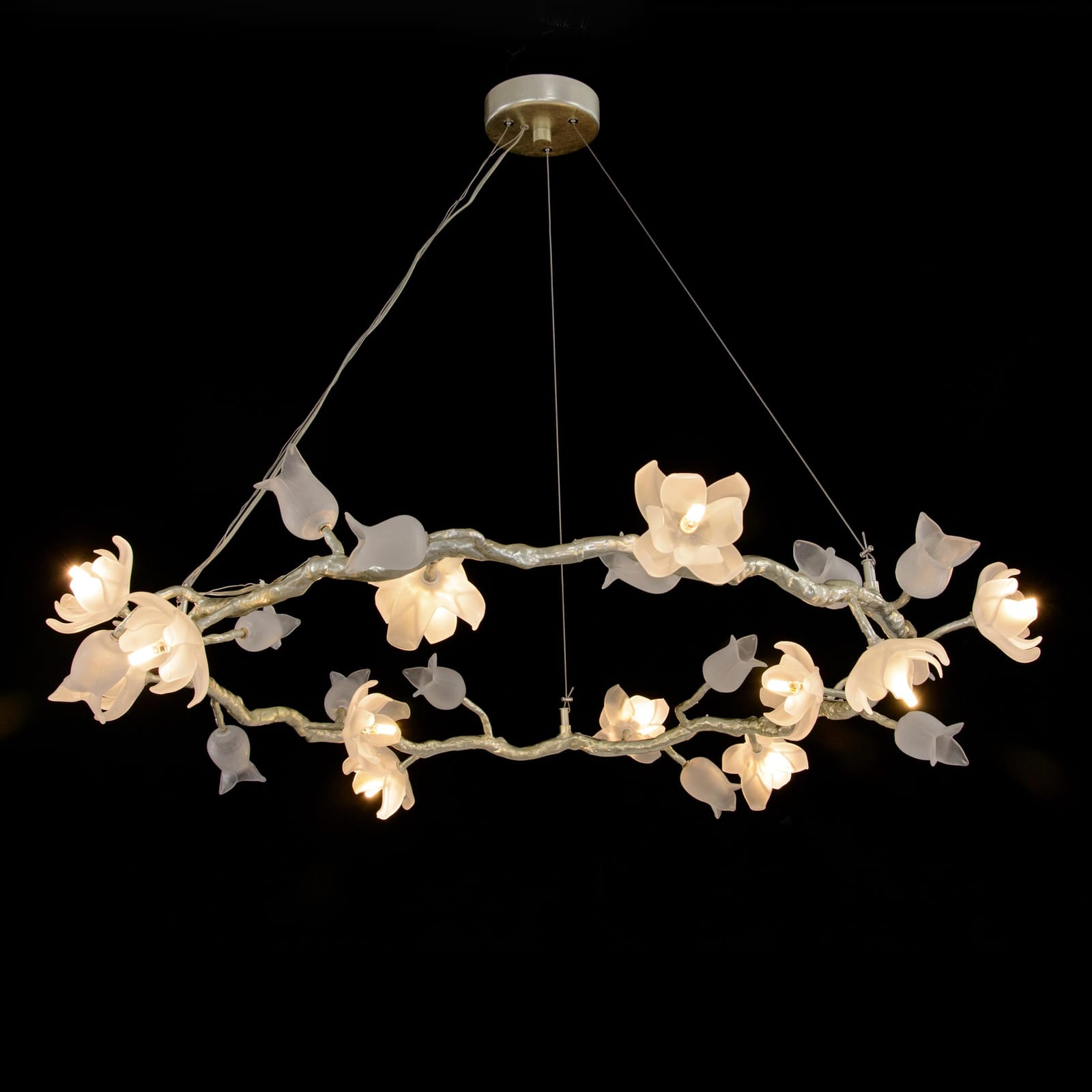 John Richard Churippu Magnolia & Tulip Glass Silver Leaf Twelve-Light Halo Chandelier official image 1