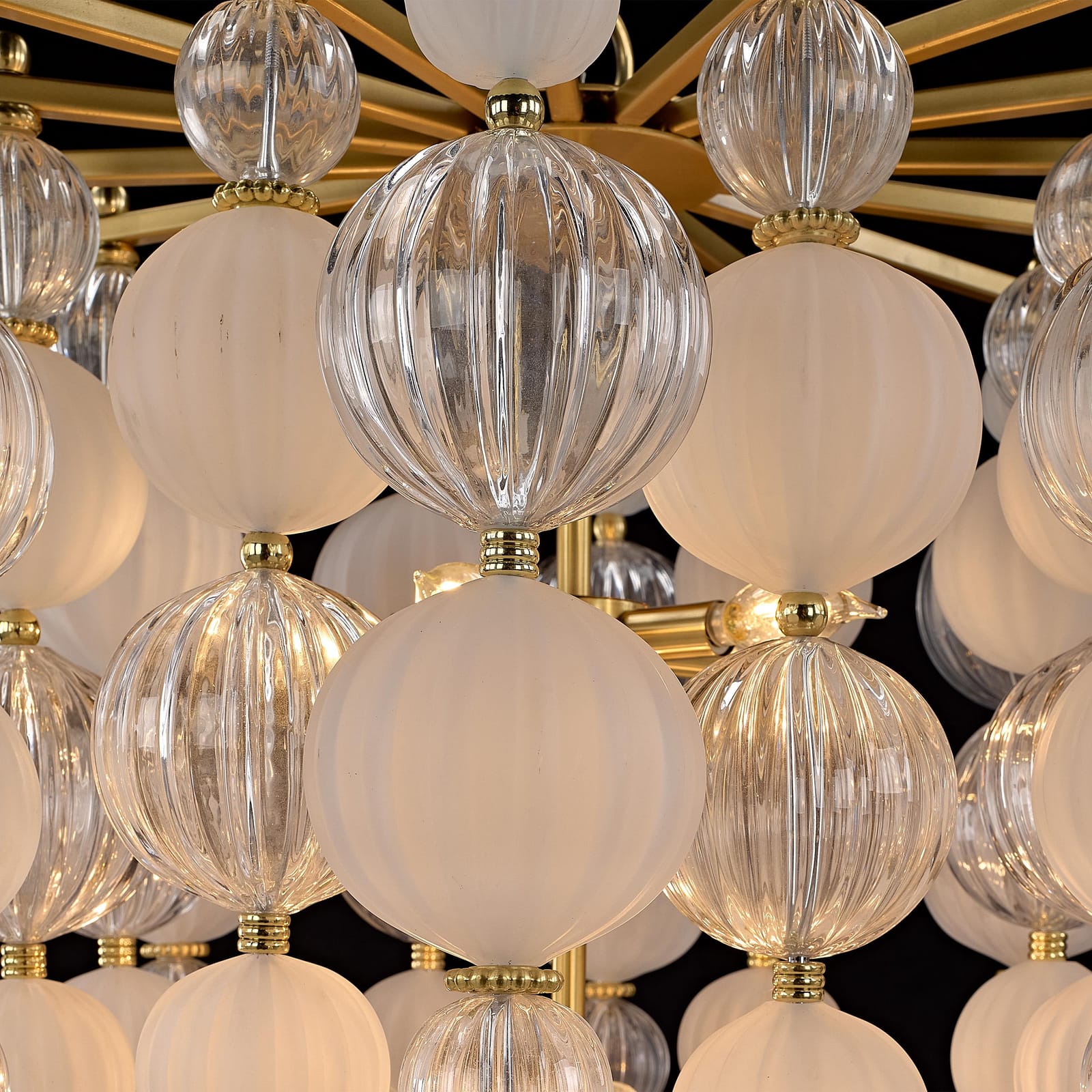 John Richard Bijoux Fifteen-Light Chandelier official image 3